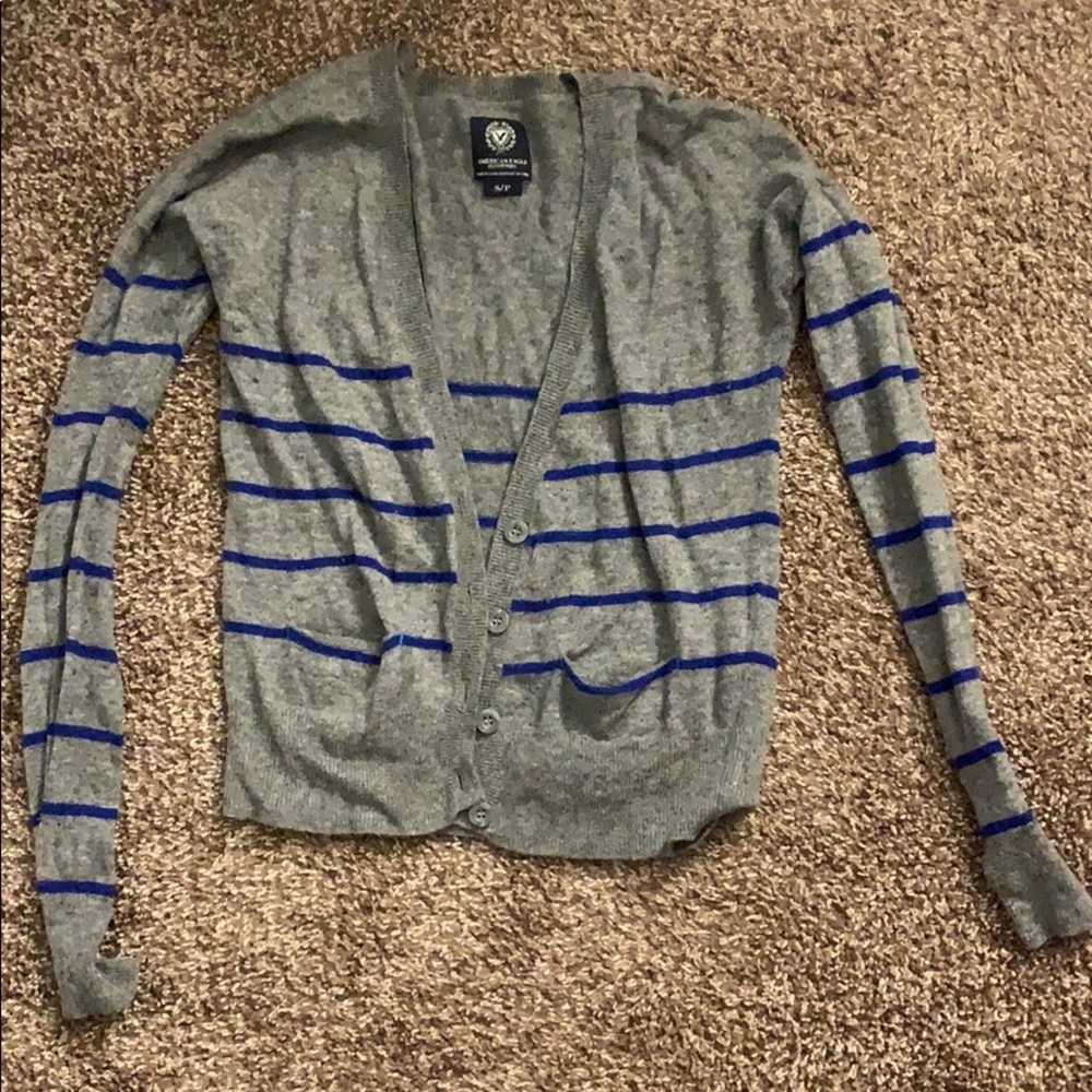 American eagle sweater cardigan